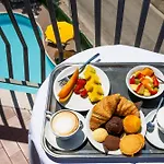 Ξενοδοχείο La Siesta 3*